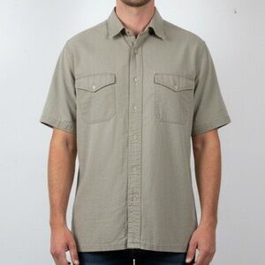 St.‎ John's Bay Mens Medium Short Sleeve Button Up Shirt Brown Cotton Shirt